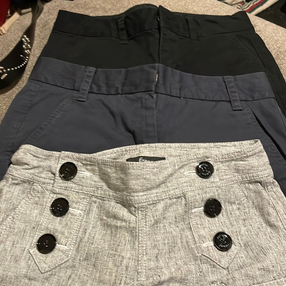 Bundle of 5 items. 3 shorts and 2 long sleeve sweaters.